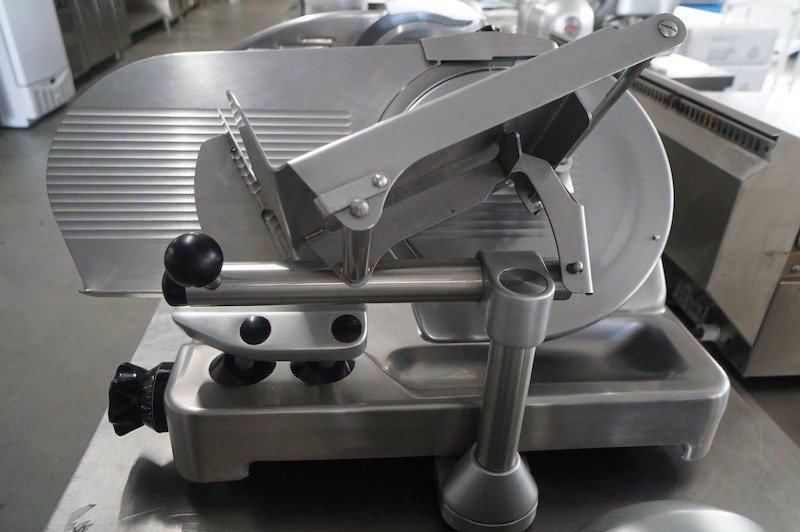 Berkel Snijmachine model 800S tweedehands gereviseerd verkrijgbaar bij Vanal NV Brecht Antwerpen